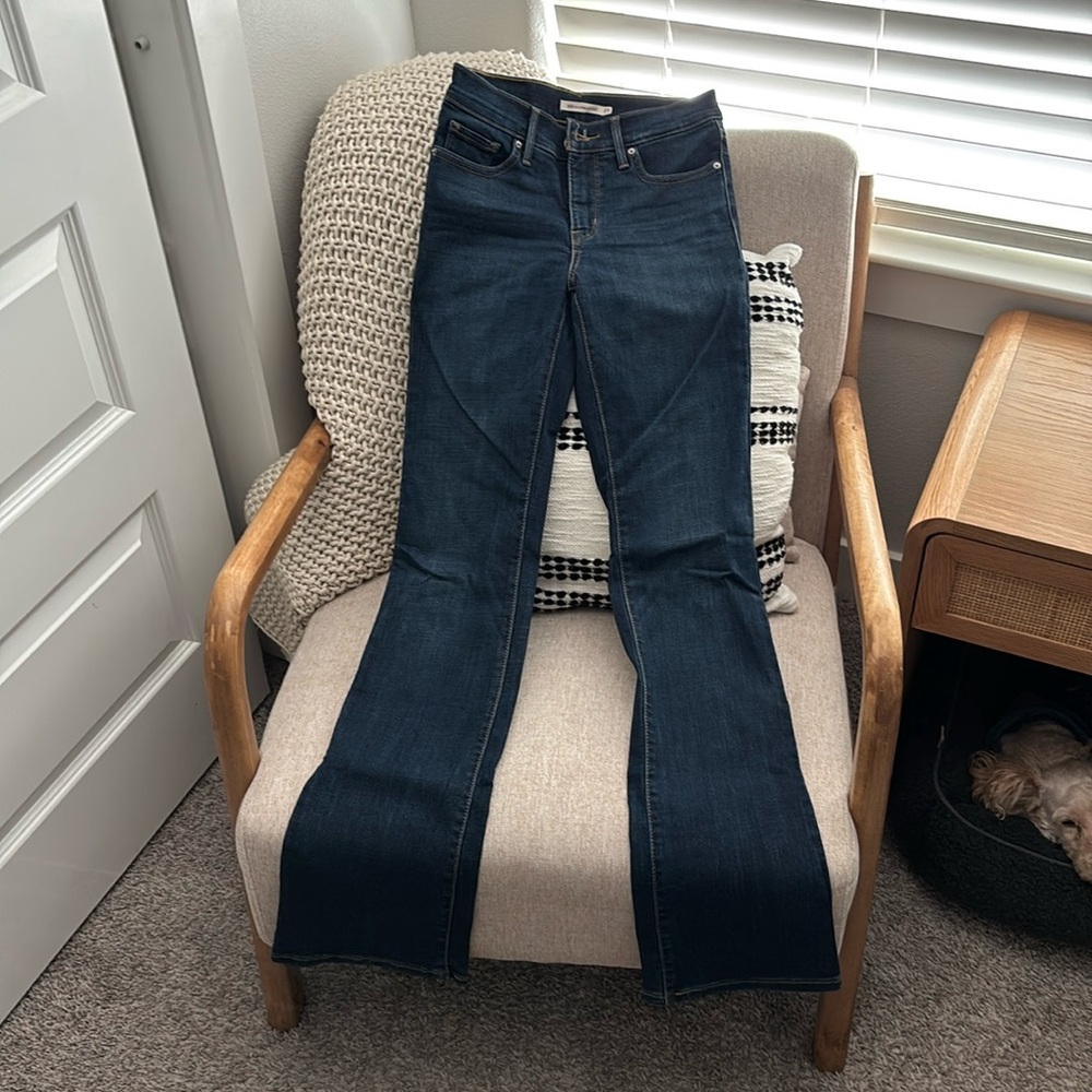 Levi’s 315 Shaping Bootcut - image 1